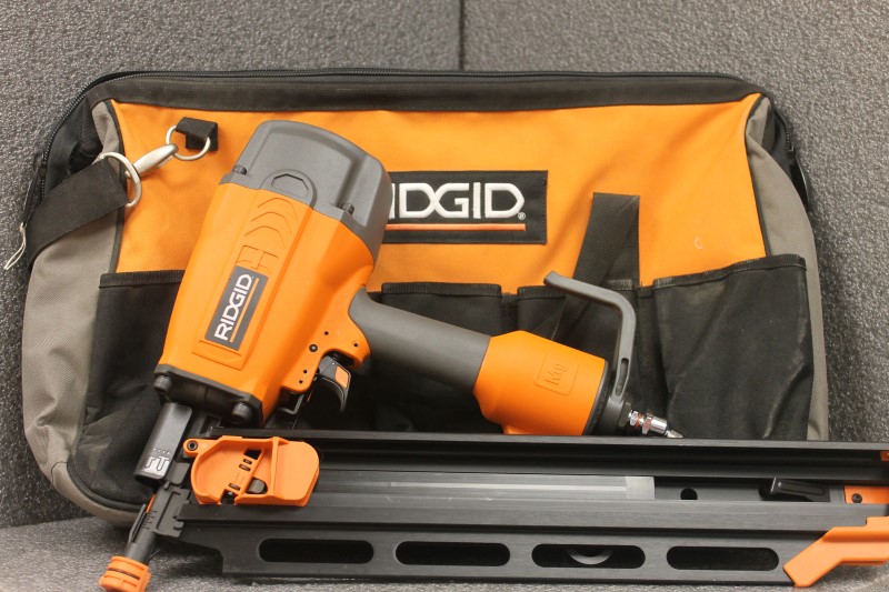 RIDGID R350RHA 2"3½" 22º DEGREE ROUND HEAD FRAMING NAILER Like New Buya