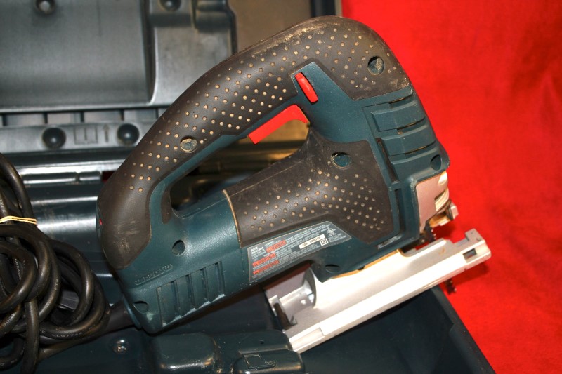 Bosch 7Amp Variable Speed Corded Jigsaw Model JS470E Good Buya