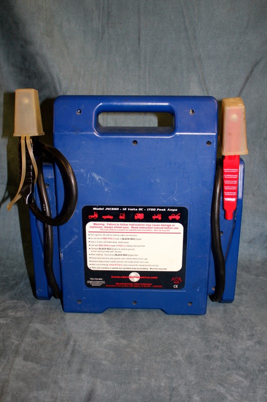 JUMPNCARRY Battery/Charger Model JNC660 Very Good Buya