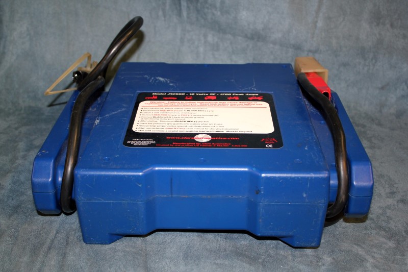 JUMPNCARRY Battery/Charger Model JNC660 Very Good Buya
