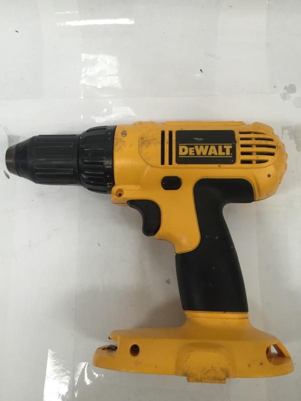 DEWALT DC759 18 VOLT CORDLESS DRILL 1/2" CHUCK Acceptable Buya