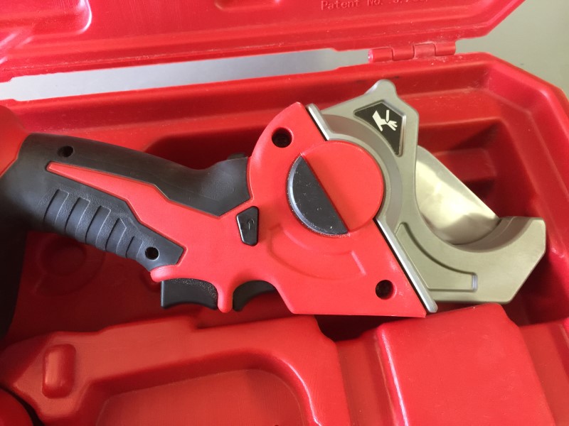 MILWAUKEE 247021 M12 12Volt LithiumIon Cordless PVC Shear Kit Very
