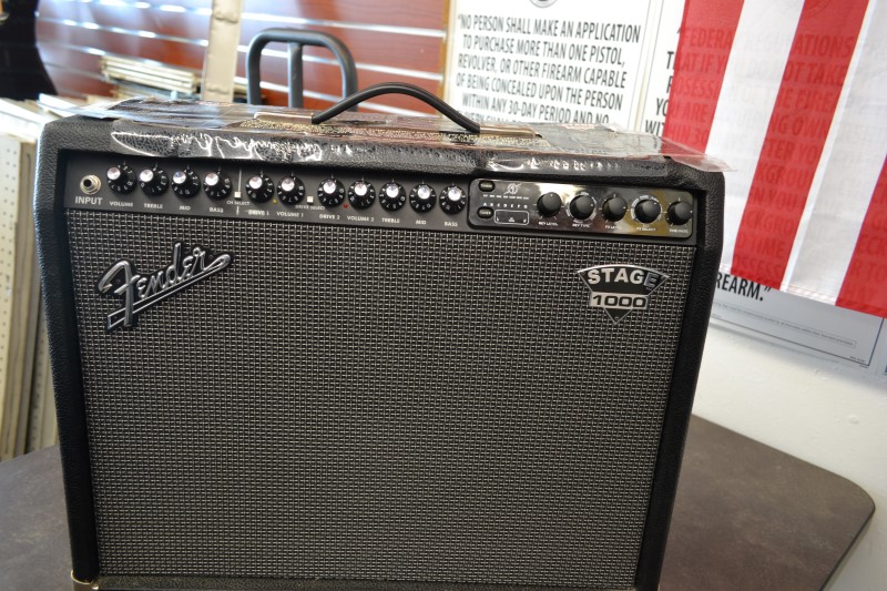 FENDER Electric Guitar Amp STAGE 1000 Like New Buya