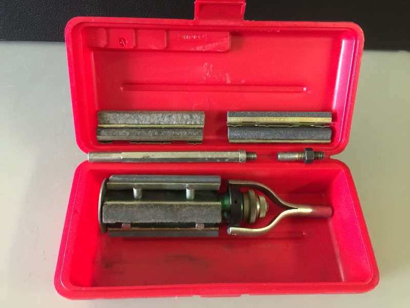 LISLE 15000 CYLINDER HONE ENGINE CYCLINDER HONE KIT Very Good Buya