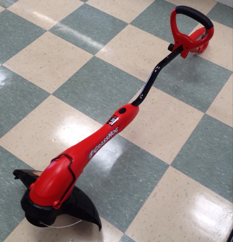 BLACK & DECKER LAWN TRIMMER GH600 Very Good Buya