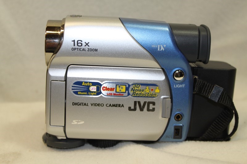 JVC CAMCORDER GRD72U Very Good Buya