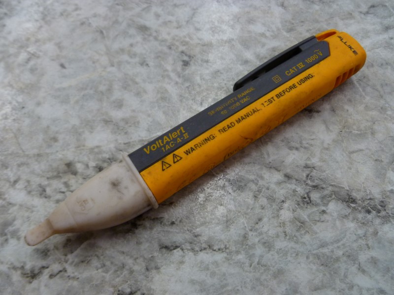 FLUKE CIRCUIT TRACER 1ACAII Good Buya