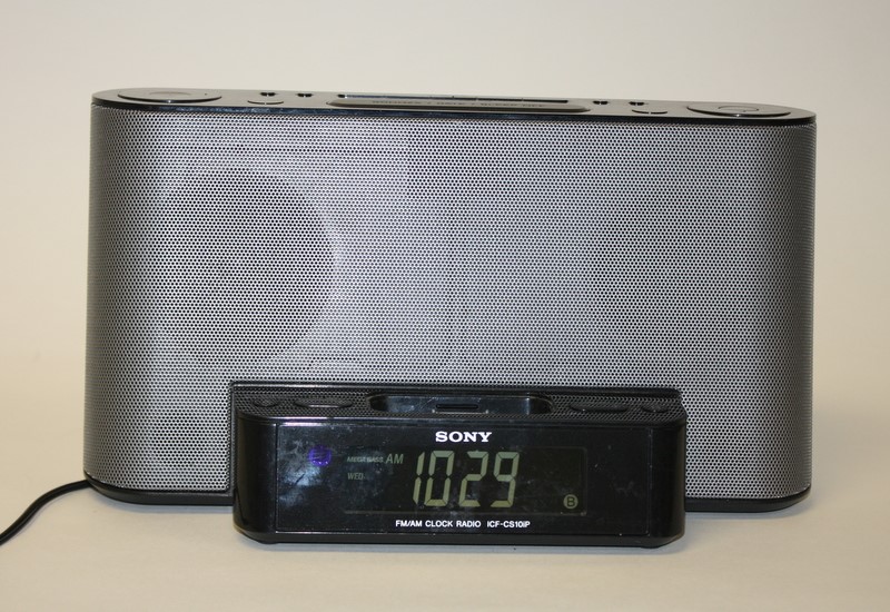 sony speaker dock clock radio for ipod iphone