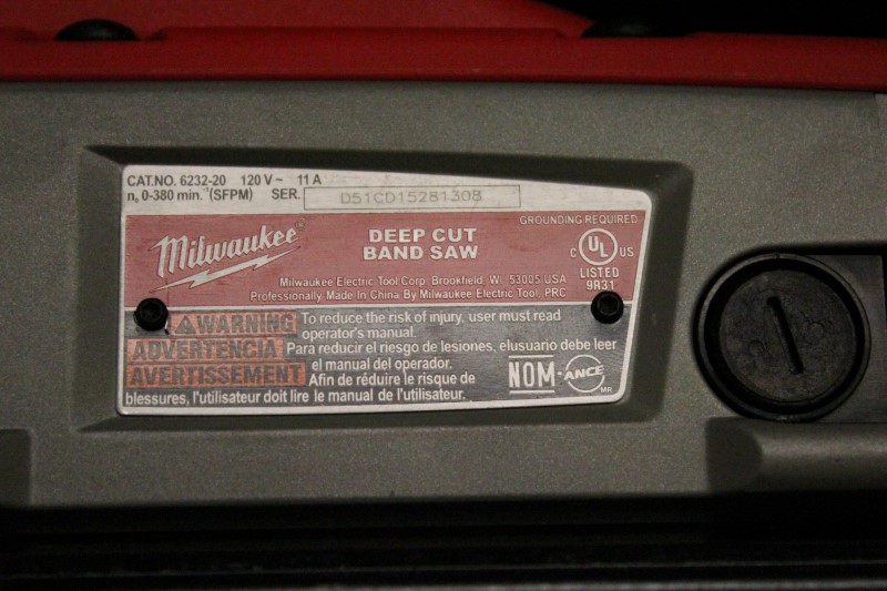 Milwaukee 6232-20 Deep Cut Portable Variable Speed Band Saw. Like New