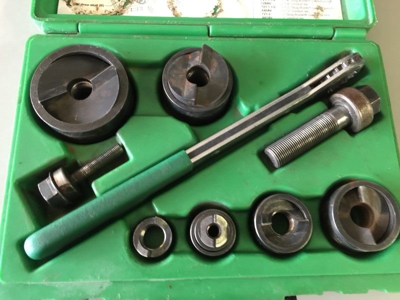 Greenlee 7238SB SlugBuster Knockout Kit With Ratchet Wrench Very Good