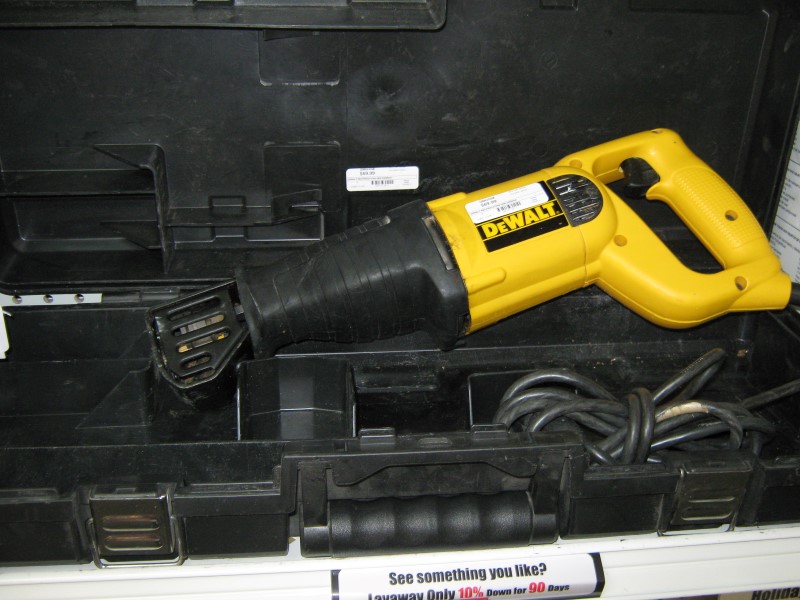 DEWALT Reciprocating Saw DW303M Very Good Buya
