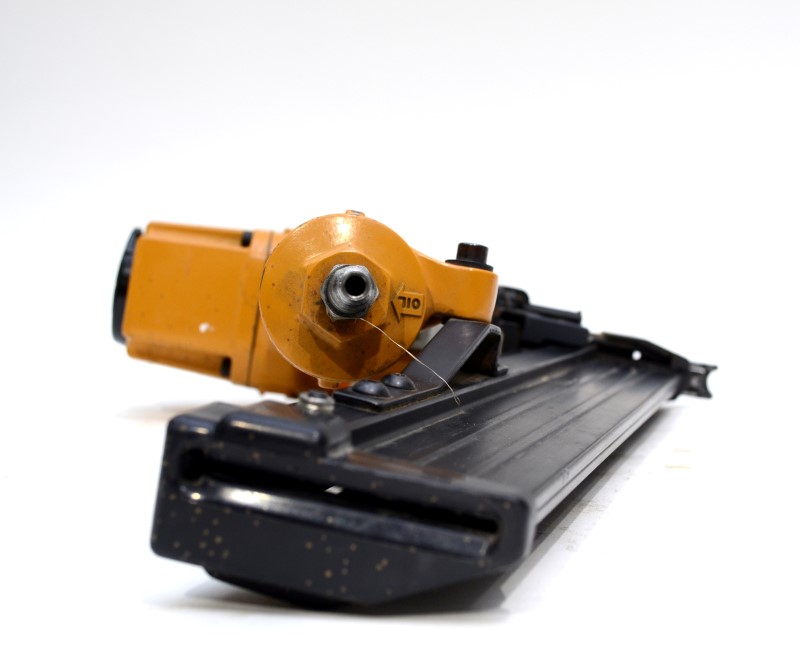 STANLEY BOSTITCH N60FN 15 GAUGE PNEUMATIC ANGLE FINISH NAILER* Good Buya