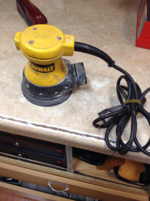 DEWALT Vibration Sander DW421 Good Buya