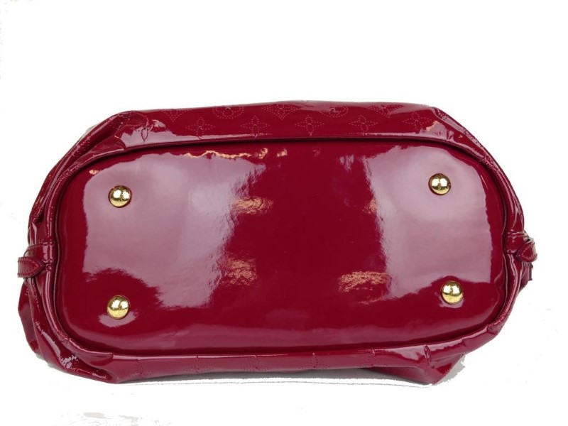 LOUIS VUITTON Handbag SURYA L HANDBAG MAHINA LINE ENAMEL CERISE Good | Buya
