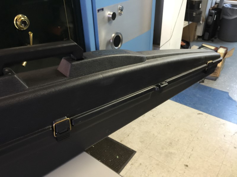 Plano vertical single scoped rifle hard case