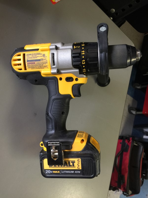 DEWALT DCD985M2 20Volt Max LithiumIon Cordless Hammer Drill Kit Like