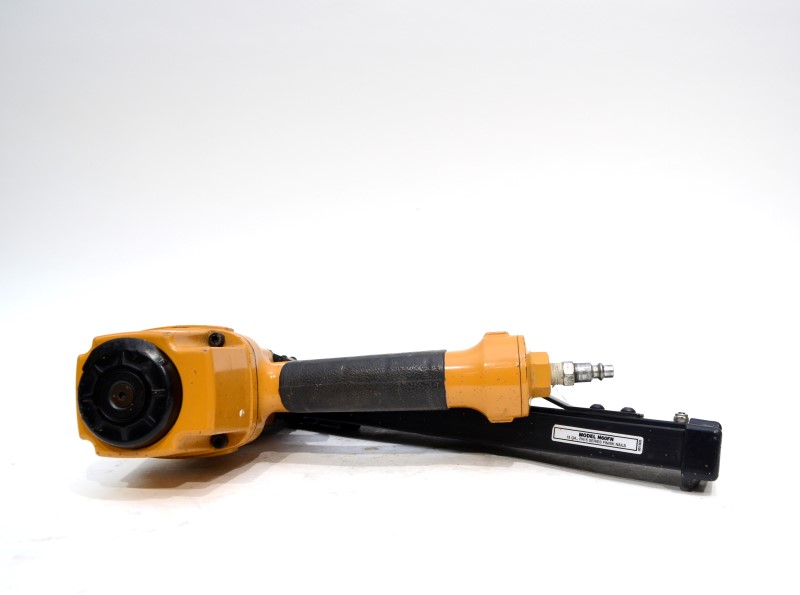 STANLEY BOSTITCH N60FN 15 GAUGE PNEUMATIC ANGLE FINISH NAILER* Good Buya