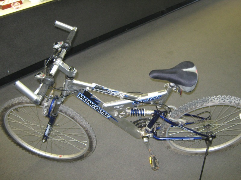 mongoose xr100 mountain bike