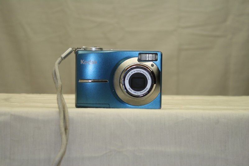 KODAK DIGITAL CAMERA C813 EASYSH Acceptable Buya
