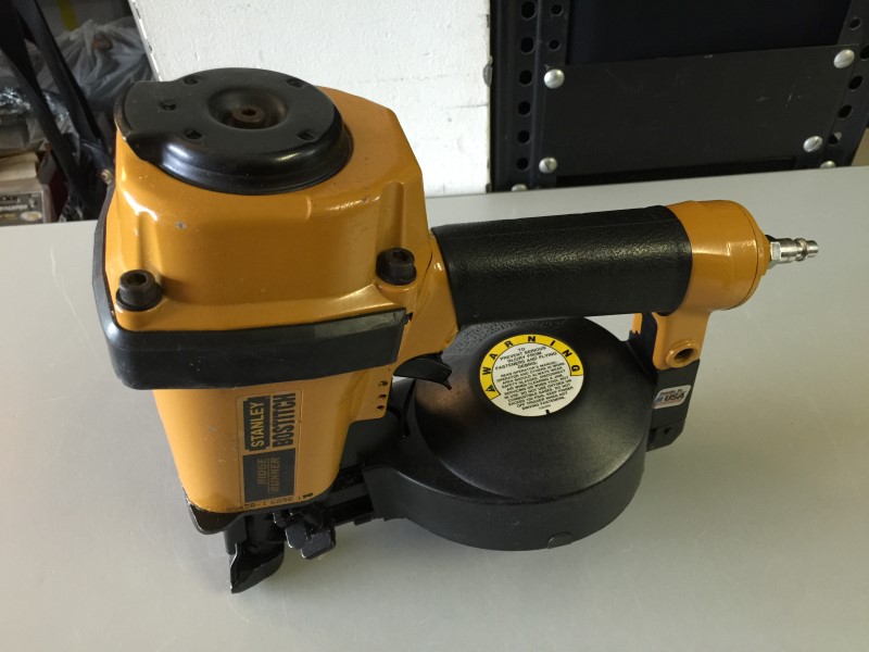 BOSTITCH RN45B1 COIL ROOFING NAILER For parts or not working Buya