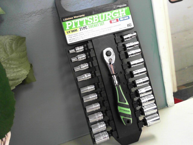 PITTSBURGH PRO Miscellaneous Tool 1/4" 21 PC SOCKET SET Brand New | Buya