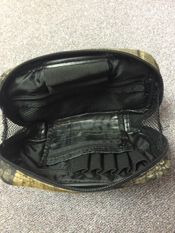 FIELDLINE HUNTERS CAMO FANNY PACK HOLDS 5 SHOT GUN SHELLS W/ 2 ZIPPER