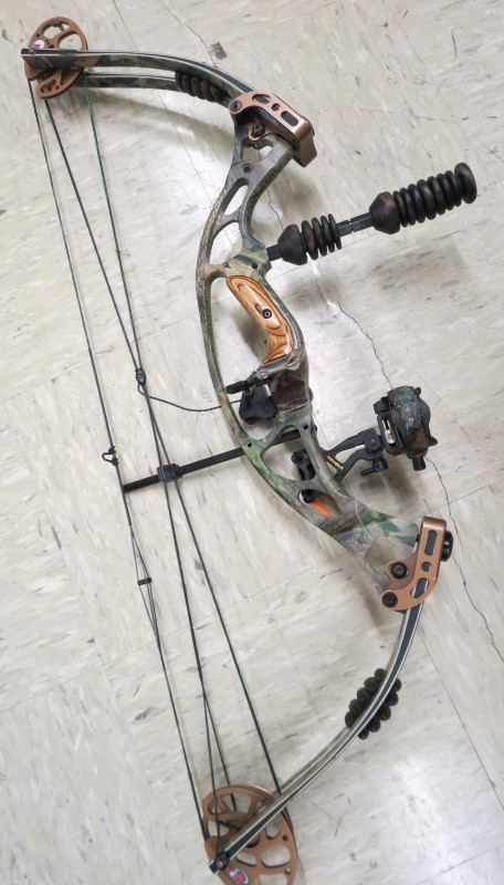 HOYT Bow VIPERTEC XT-2000 COMPOUND BOW & SITE, 60-70#, 29" Very Good | Buya