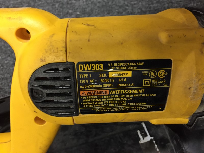 DEWALT Reciprocating Saw DW303 ASIS For Parts Works Intermittantly As