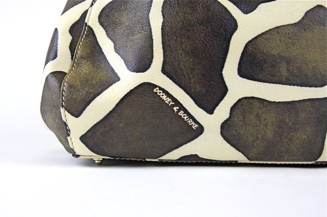 dooney and bourke giraffe wallet