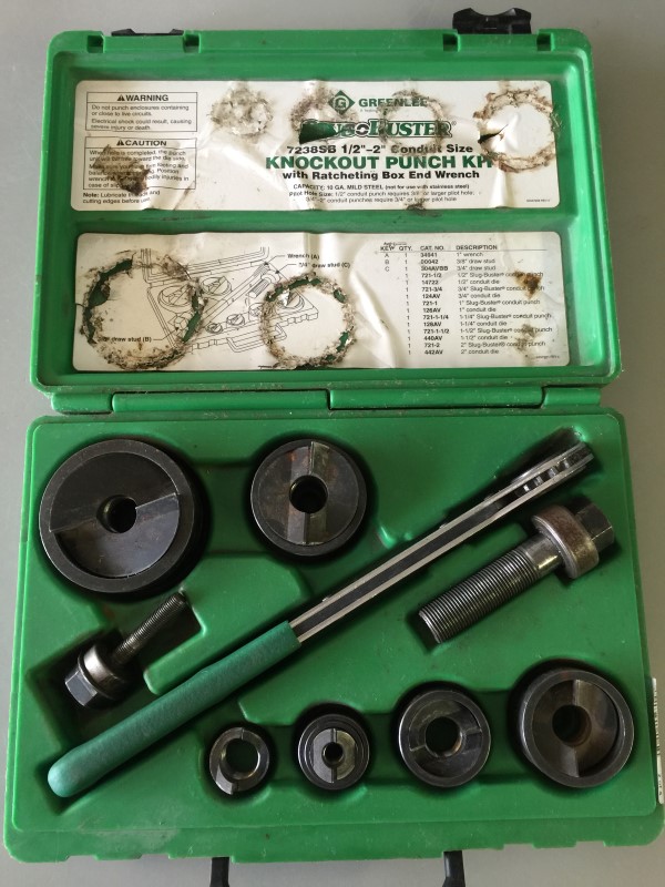 Greenlee 7238SB SlugBuster Knockout Kit With Ratchet Wrench Very Good