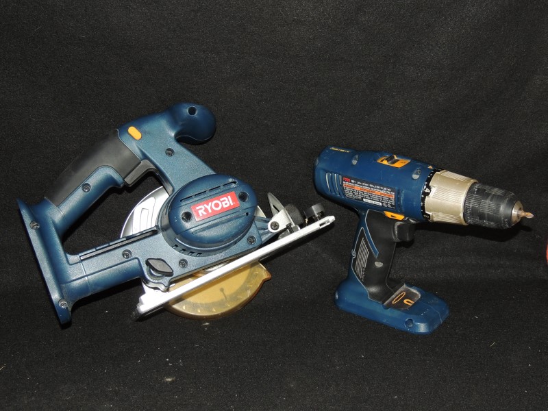 RYOBI 18V CORDLESS 2TOOL COMBO KIT DRILL CIRCULAR SAW BATTERY