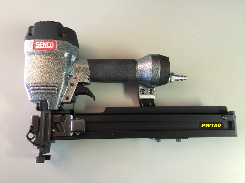 SENCO PW150 16GAUGE WIDE CROWN PNEUMATIC ROOFING STAPLER Very Good Buya