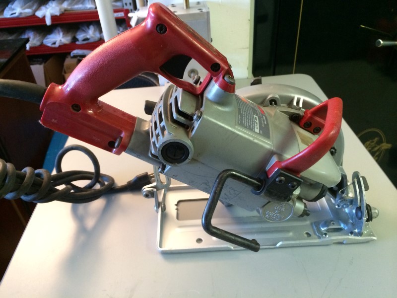 SKIL SHD77M 71/4" Magnesium Worm Drive Circular Saw Good Buya