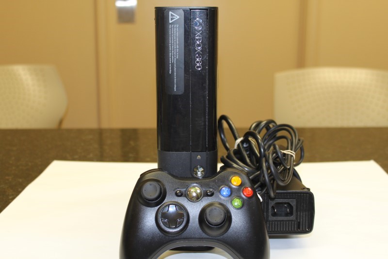 MICROSOFT Video Game System XBOX 360 E CONSOLE Very Good Buya