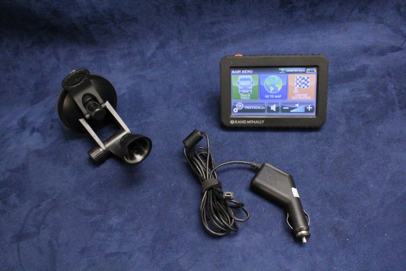 Rand McNally Intelliroute TND 520 Truck GPS with Lifetime Maps. Very