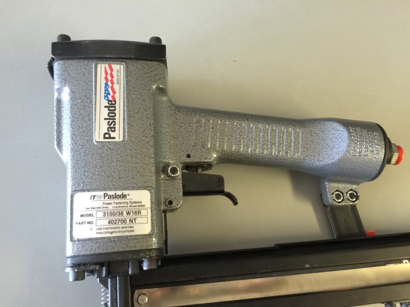 PASLODE 3150/38 W16R 16GA WIDE CROWN FINISH STAPLER 15/16" X 11/2