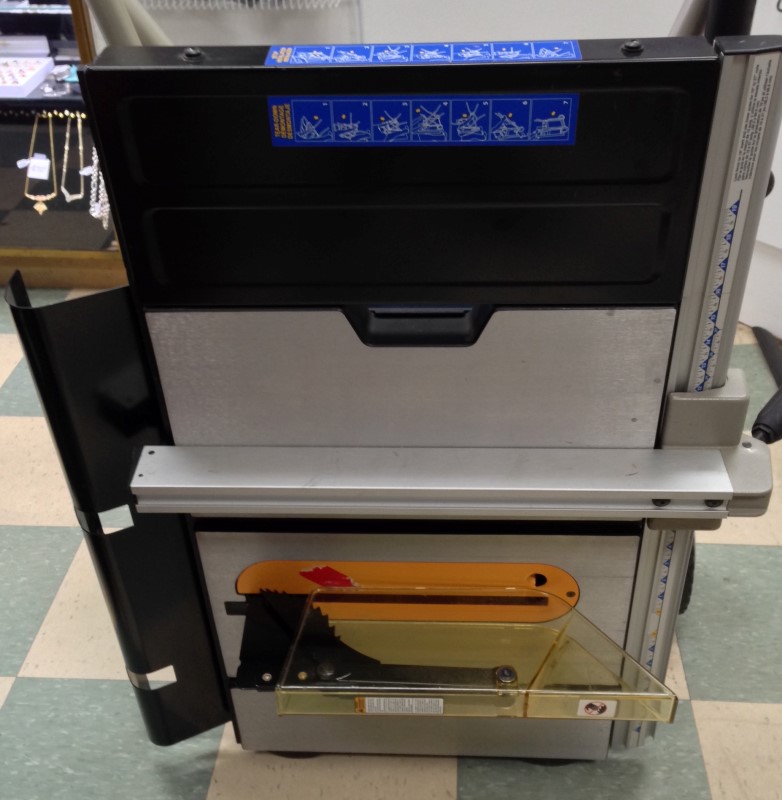 RYOBI Table Saw BTS20R Good Buya
