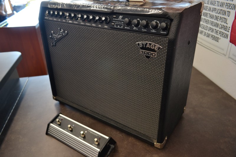 FENDER Electric Guitar Amp STAGE 1000 Like New Buya