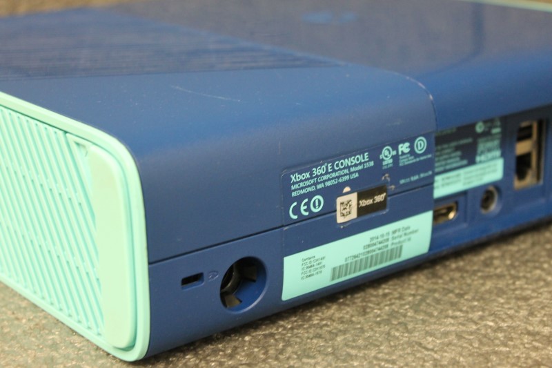 MICROSOFT XBOX 360 E MODEL 1538 SPECIAL EDITION BLUE 4GB Very Good Buya