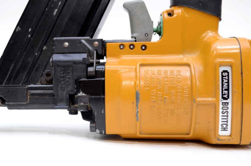 Stanley Bostitch Nailer/Stapler N60FNAS IS Leaks Air! For parts or not