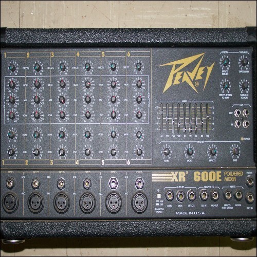 PEAVEY XR600E Buya