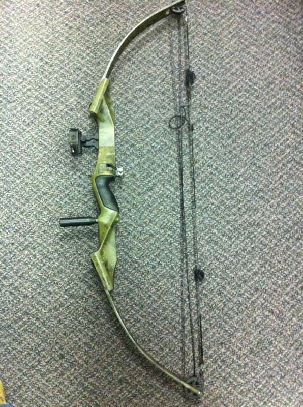 INDIAN ARCHERY BOW WARHAWK Like New Buya