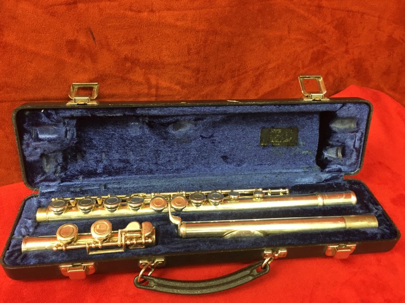 ARMSTRONG MODEL 104 STUDENT FLUTE Acceptable Buya