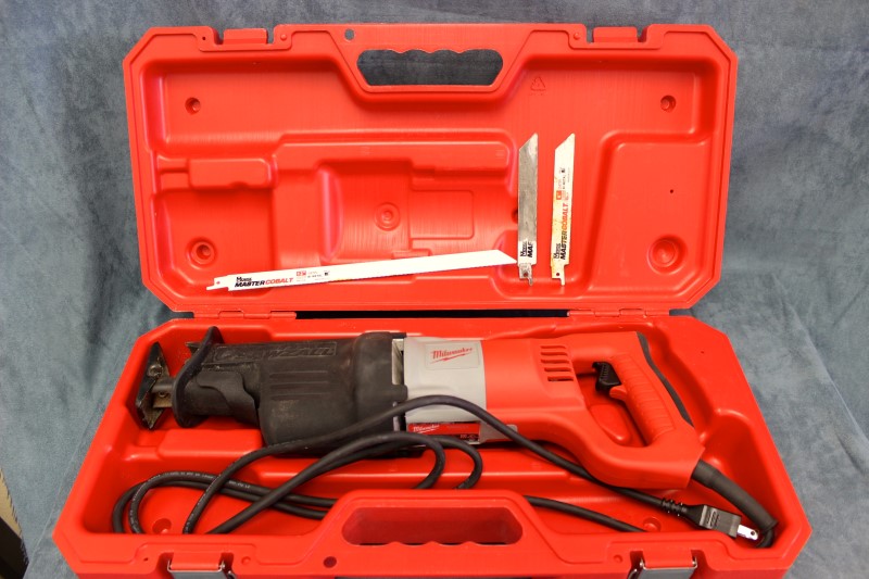 Milwaukee 6520 21 >> Milwaukee Sawzall Reciprocating Saw - Model # 6520-21 Very ... Milwaukee 6520 21 >> Milwaukee Sawzall Reciprocating Saw - Model # 6520-21 Very ...