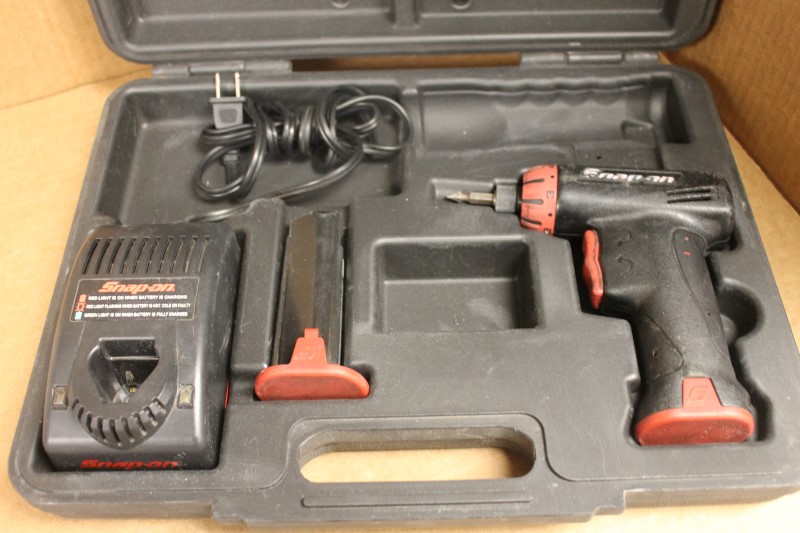 SNAPON TOOLS CTS561CL 7.2V CORDLESS SCREWDRIVER KIT Acceptable Buya