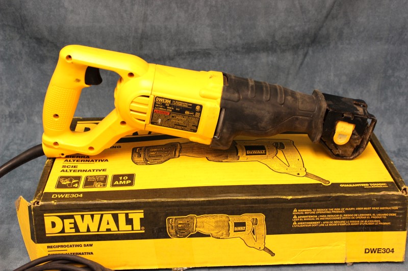 DeWalt Corded Reciprocating Saw Model DWE304 Good Buya