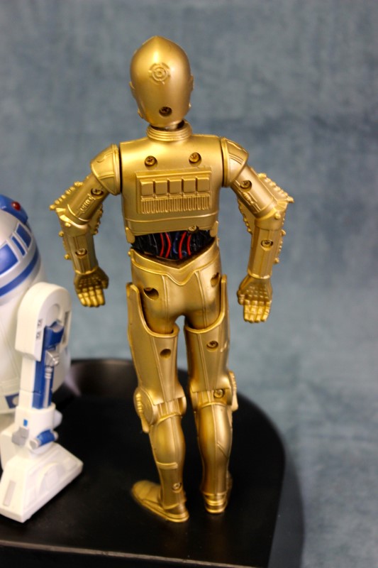 r2d2 and c3po toys