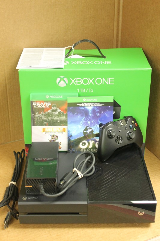 MICROSOFT 1540 XBOX ONE GAME SYSTEM HOLIDAY BUNDLE 1TB BLACK Very Good