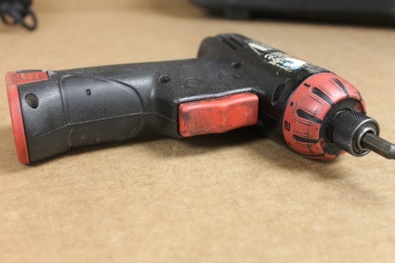 SNAPON TOOLS CTS561CL 7.2V CORDLESS SCREWDRIVER KIT Acceptable Buya