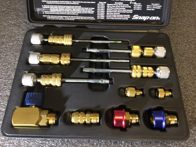 Snap On Tools ACT1297 R12 / R134a Master Kit Valve Core Remover Very Good Buya